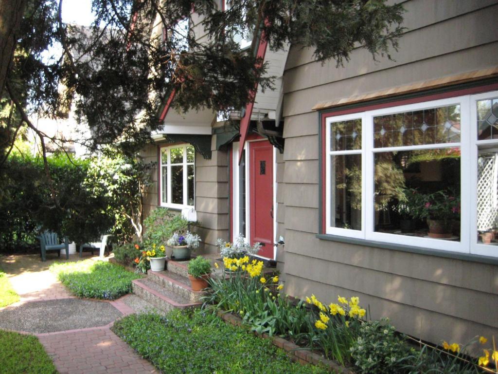 Point Grey Guest House Vancouver Eksteriør bilde